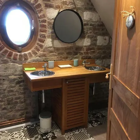 Holiday home Les Hirondelles